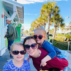 Meet your Posher, Kayla